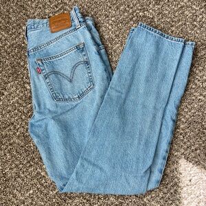 Levi Women’s Ribcage Straight Jeans